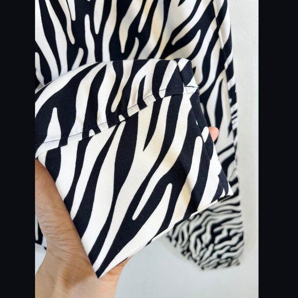 Cabi Zebra Print Joggers - Size M - Picture 6 of 10